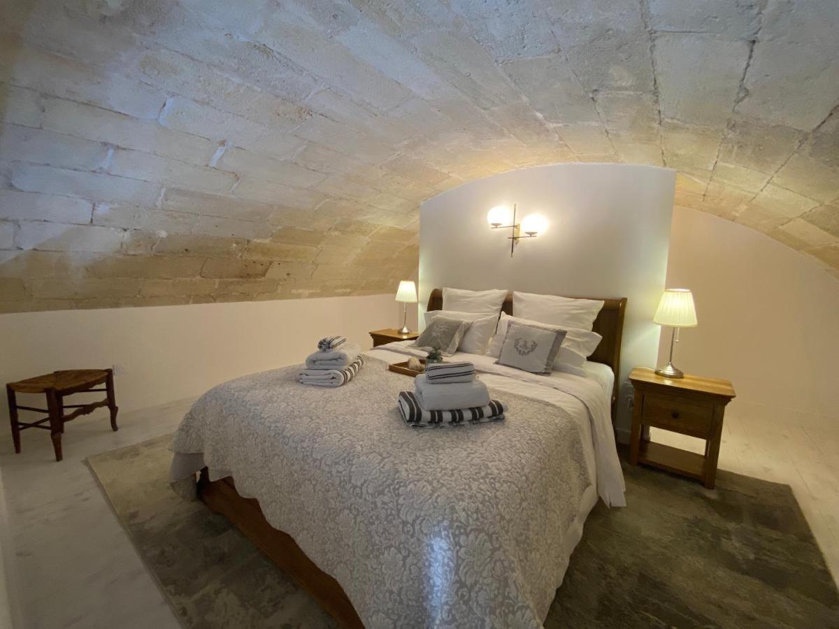Appartement Avec Piscine Privee Dans Residence Pour 6 Personnes Uzès Kültér fotó