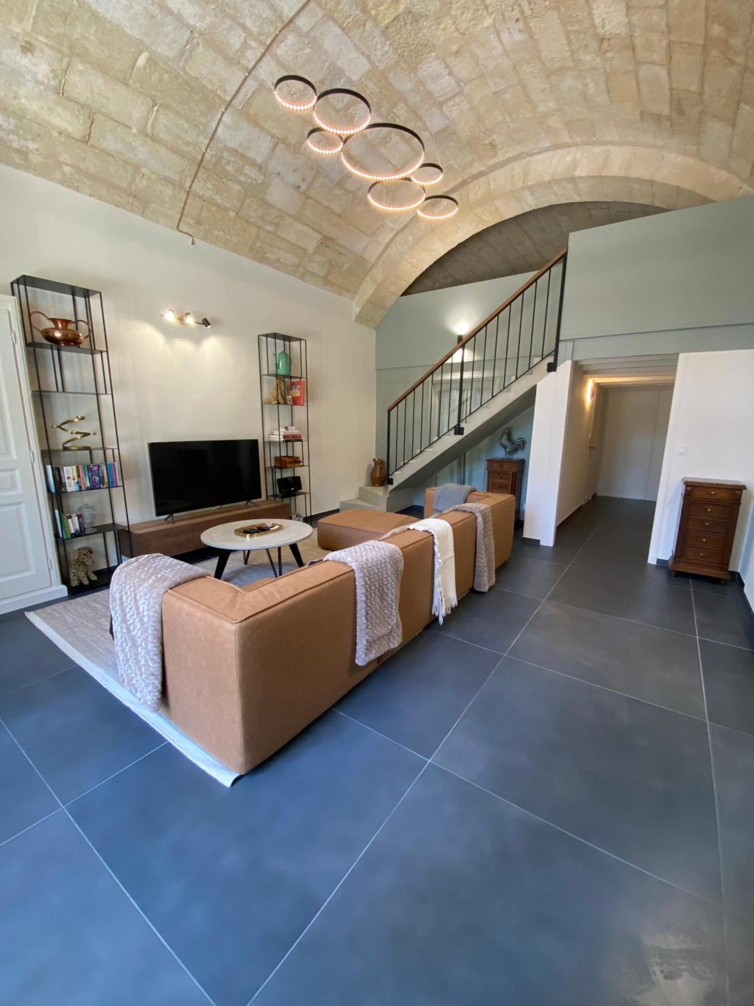 Appartement Avec Piscine Privee Dans Residence Pour 6 Personnes Uzès Kültér fotó