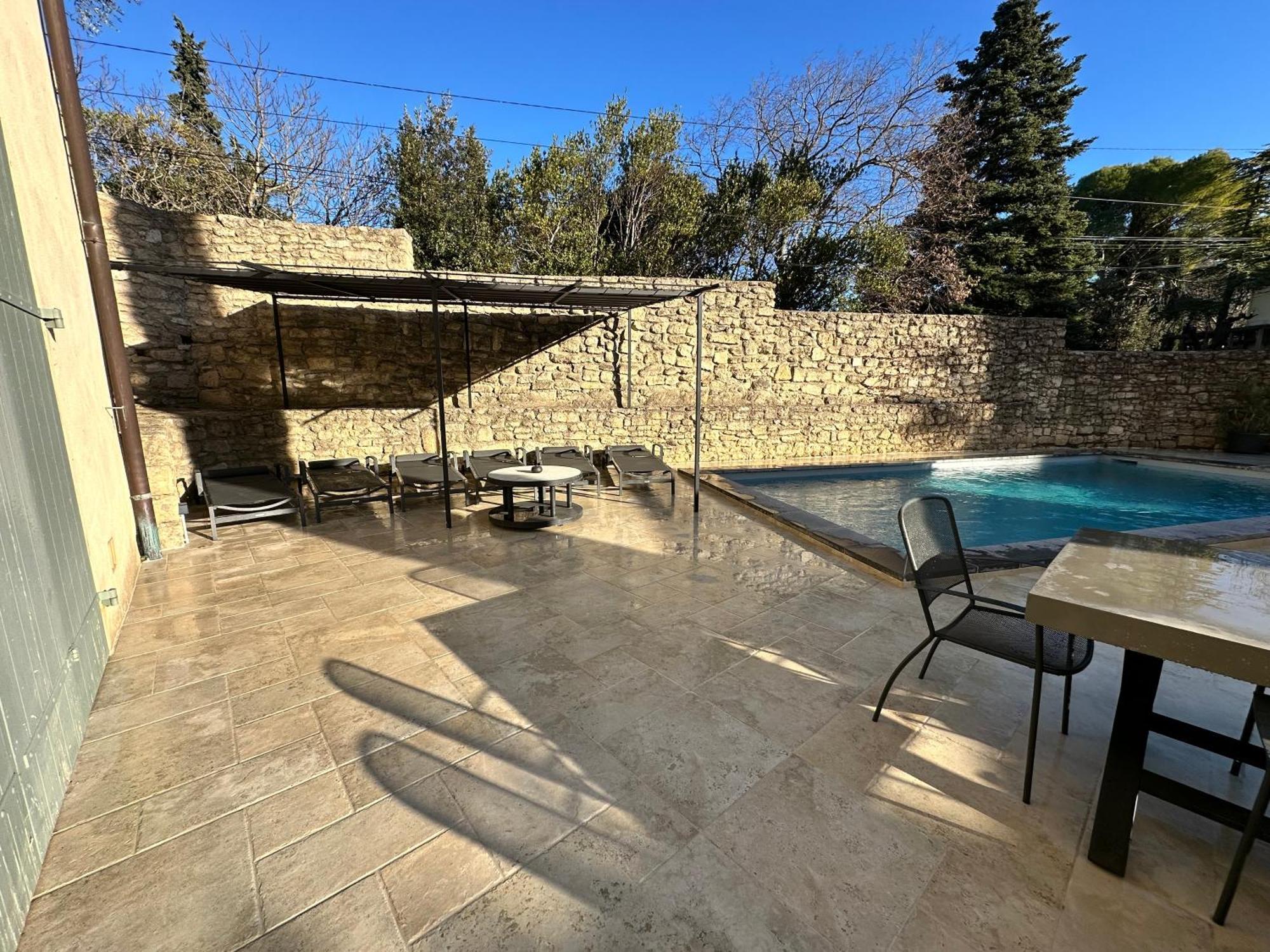 Appartement Avec Piscine Privee Dans Residence Pour 6 Personnes Uzès Kültér fotó