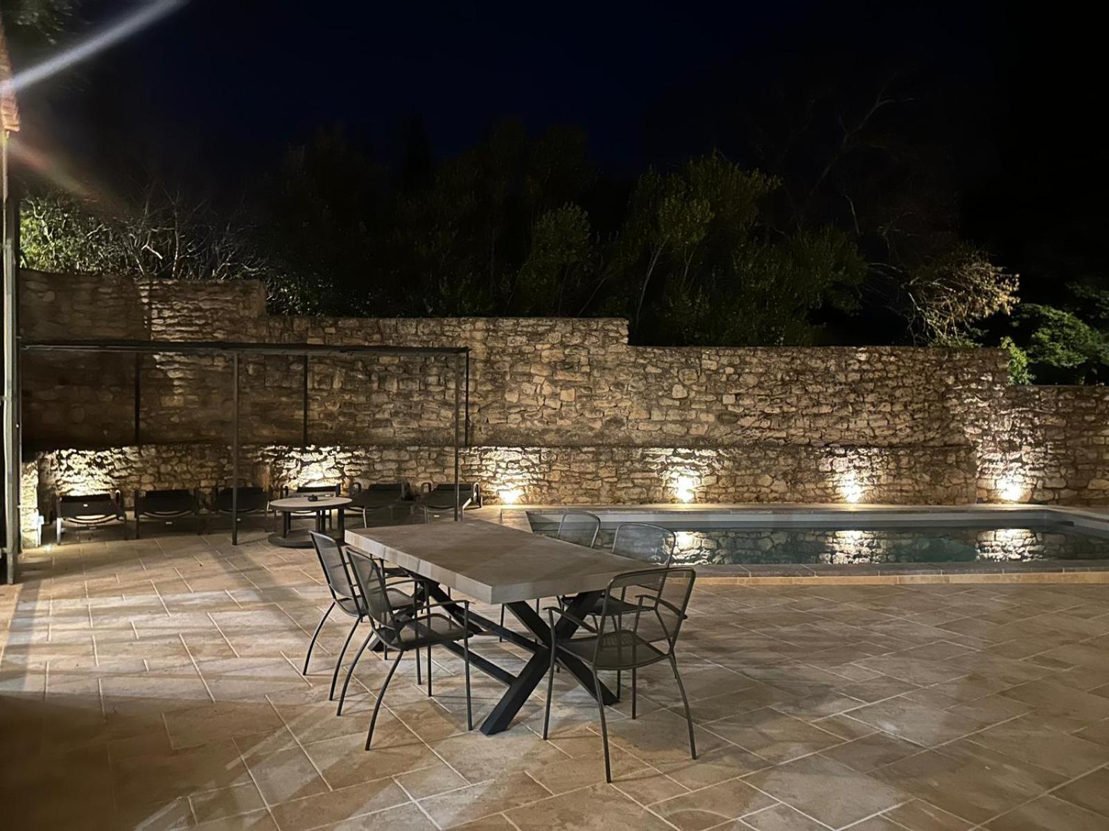 Appartement Avec Piscine Privee Dans Residence Pour 6 Personnes Uzès Kültér fotó